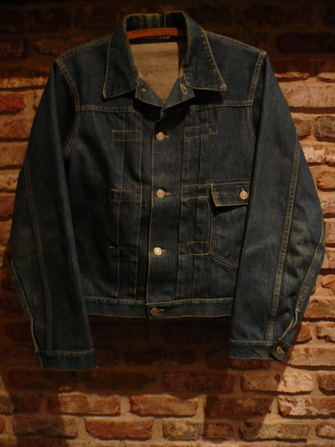 エディ・コクラン」と”ダンガリーズ”の？